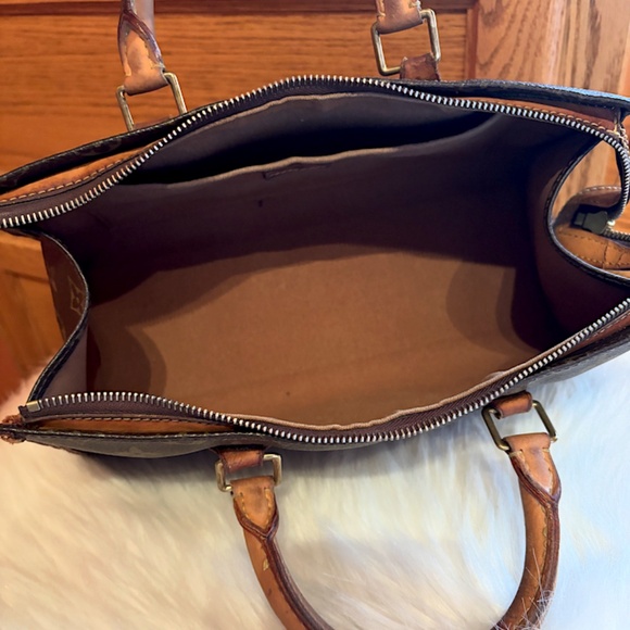 Louis Vuitton Monogram Popincourt Handbag (Authentic/Pre-loved) - Picture 12 of 16